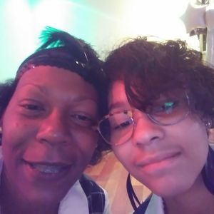 Meet your Posher, Pamela